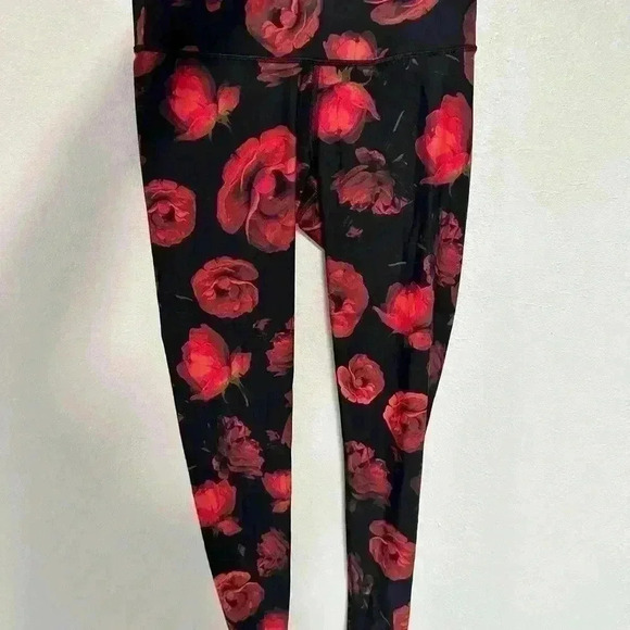 178. Victoria secret sports workout set - Picture 11 of 12